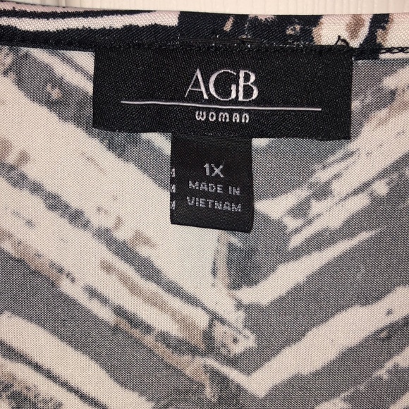 ABG Woman black and white printed tunic, 1X - Picture 3 of 8